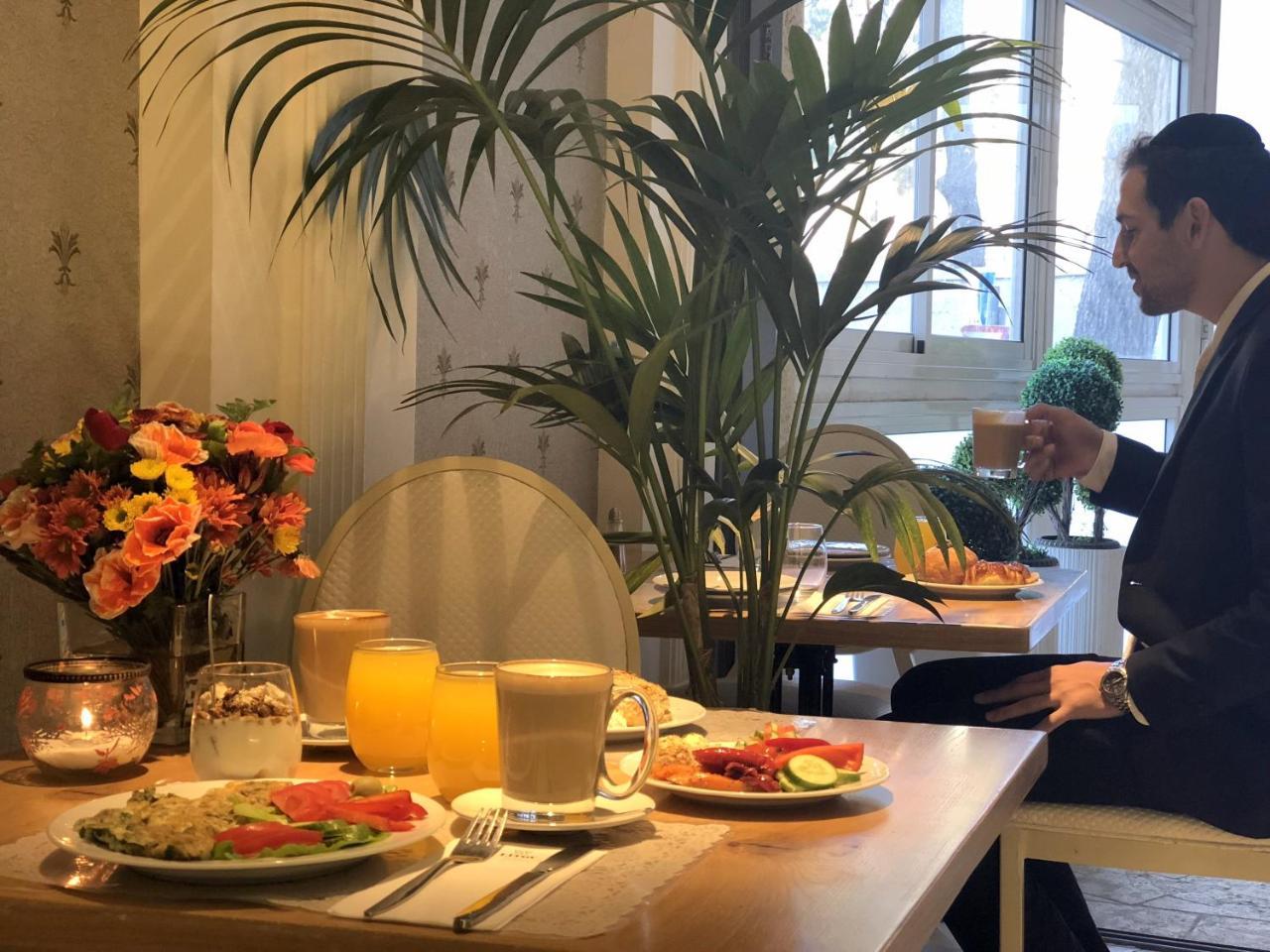 Litov Hotel - A Religious Boutique Hotel Йерусалим Екстериор снимка